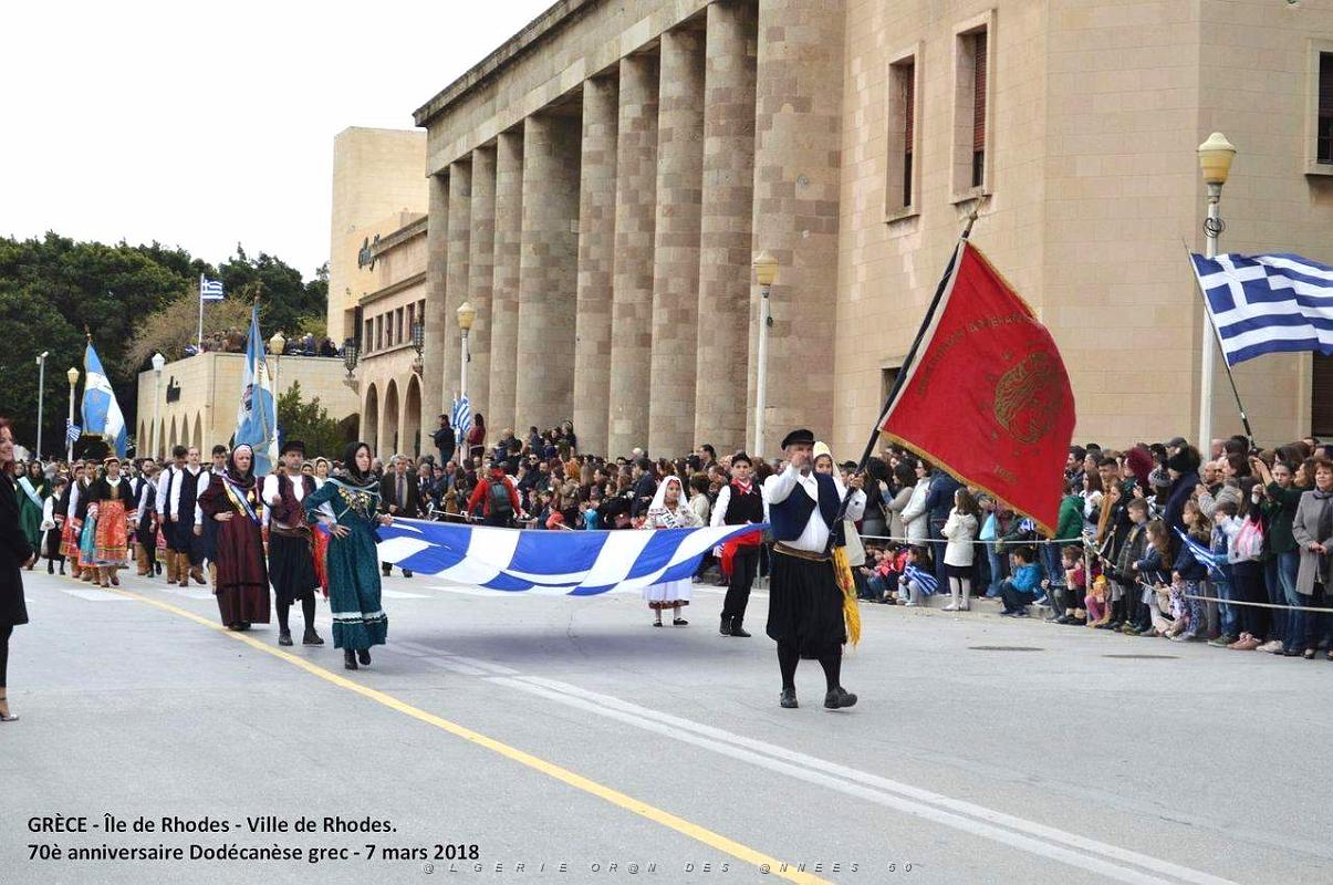 079- Rhodes- Defile Dodecanese grec.JPG